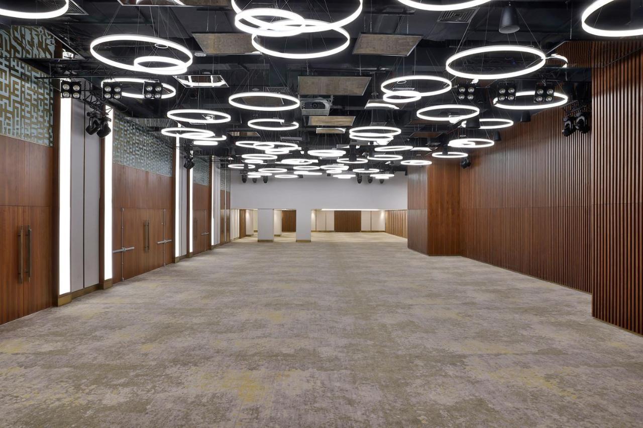 Jeddah Marriott Hotel Madinah Road Exterior foto The interior of the National Cultural Centre